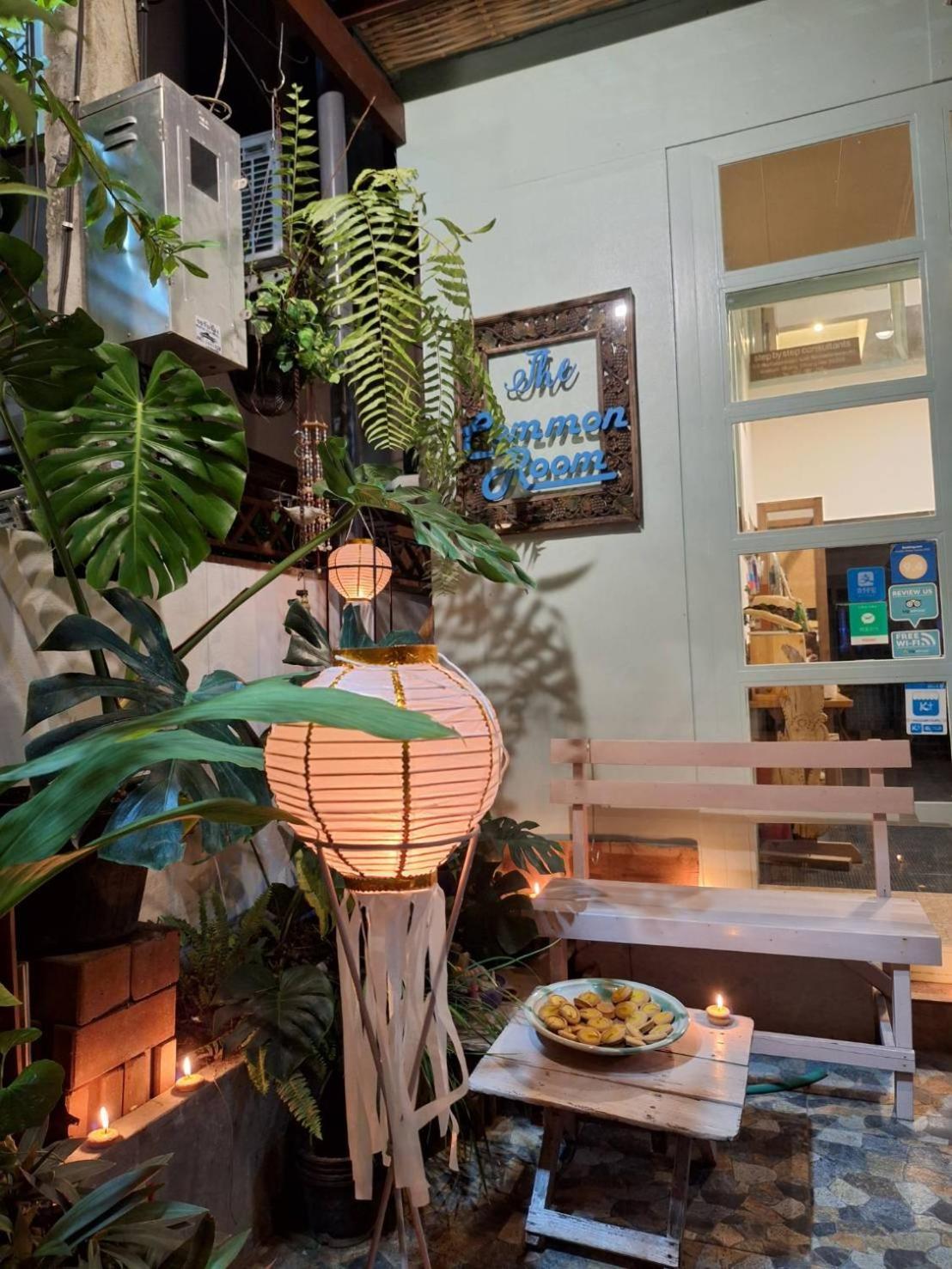 The Commonroom Cnx Chiang Mai Exterior foto